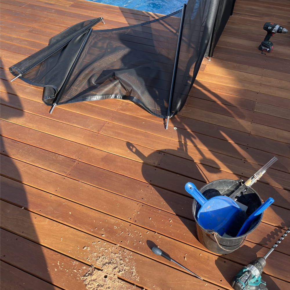installation-barrieres-securite-piscine